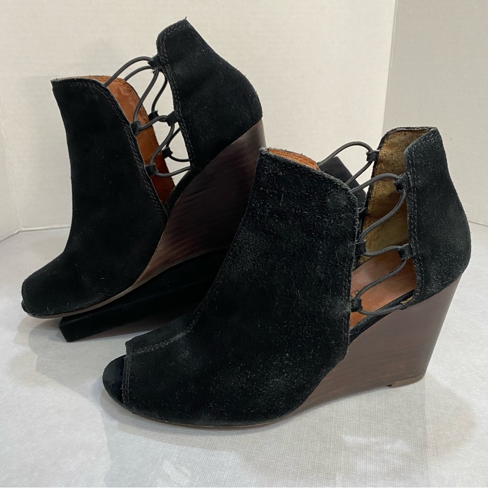 Lucky Brand LK-Reevas Black Suede Wedge Bootie 7.5M
